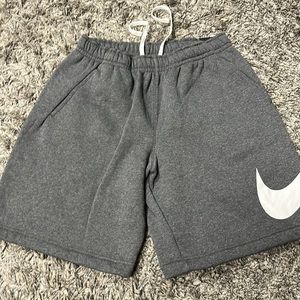 Men’s gray Nike jogger shorts
